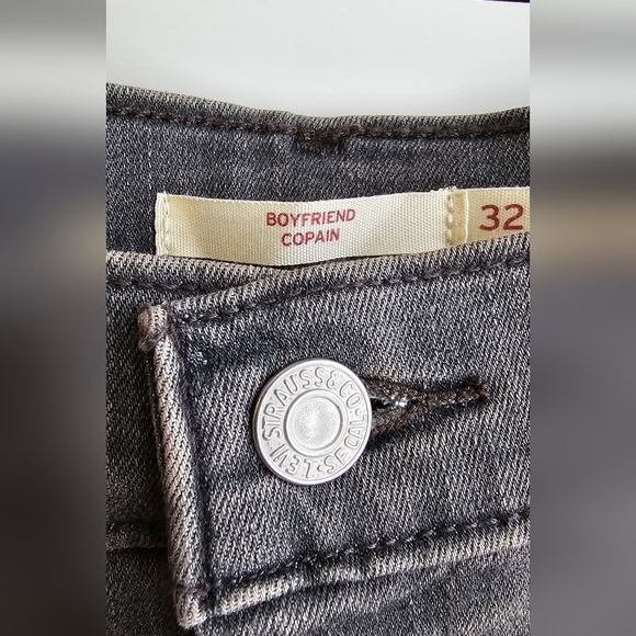 Levi's Stellar Stretch Mid Rise Boyfriend Relaxed Charcoal Grey Taper Jeans 32 - Picture 11 of 11